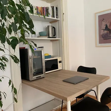 بيت ضيافة Newly Renovated Studio Near The Park And City